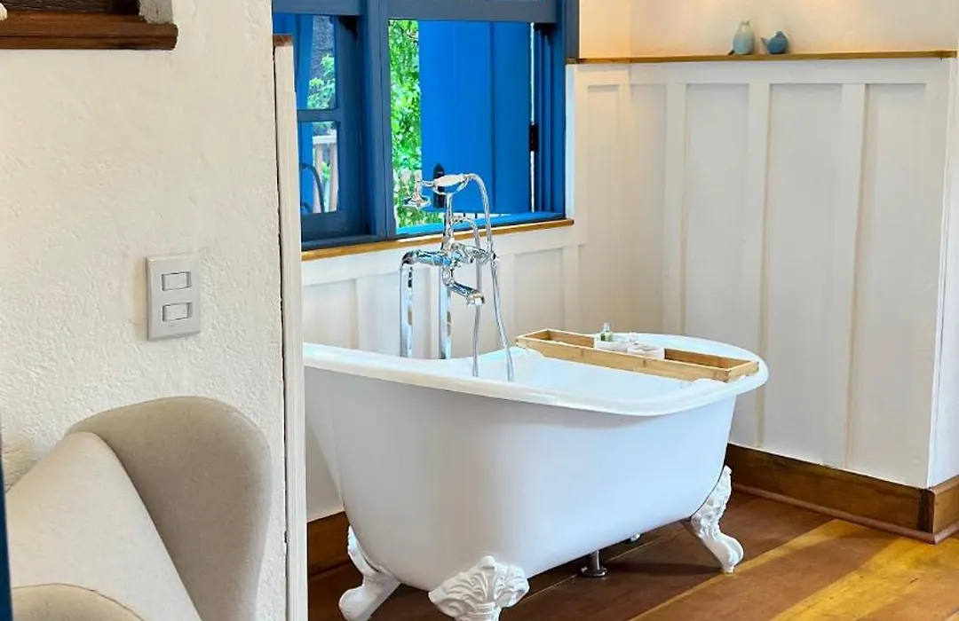 Provence Cottage-1